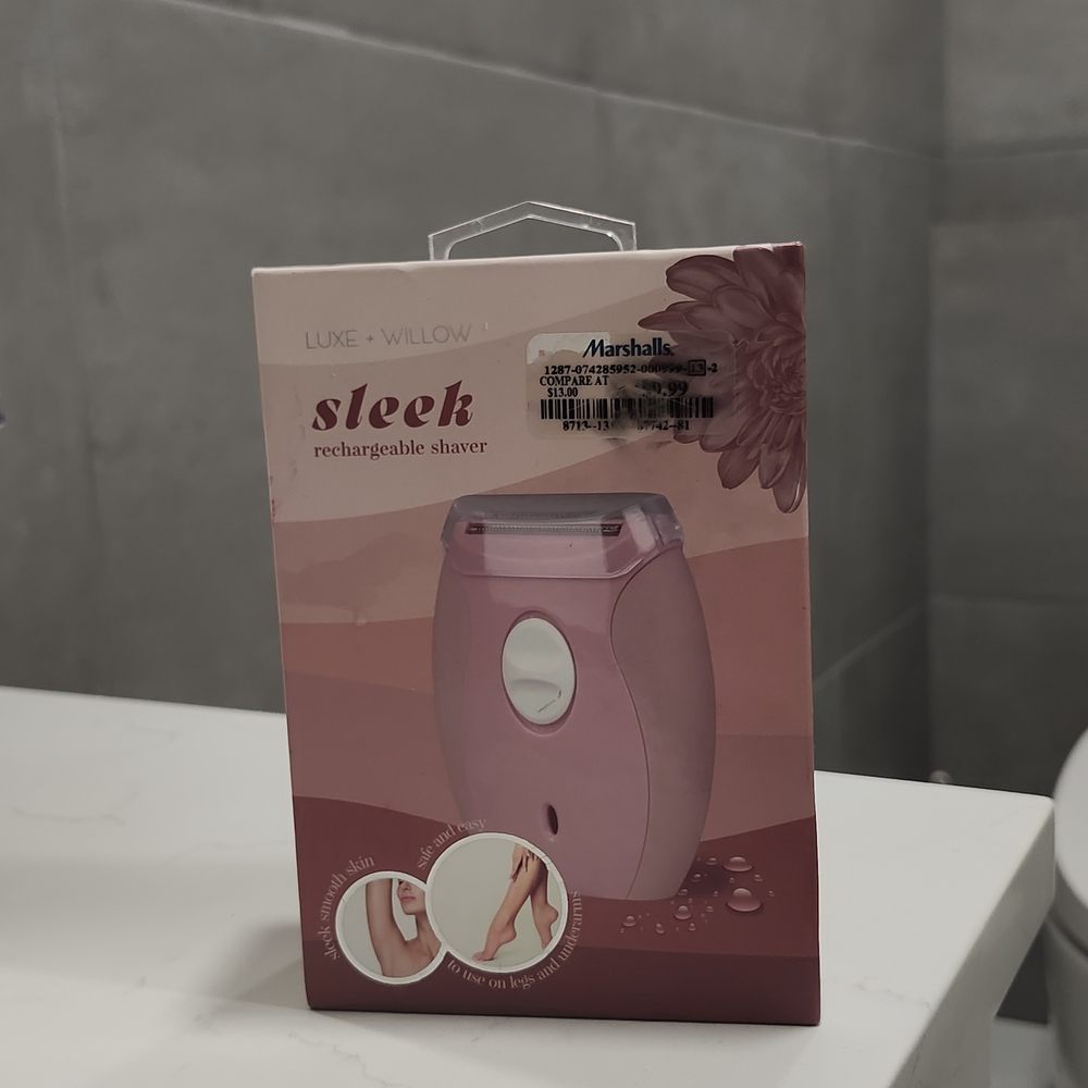 Pink Rechargeable Shaver